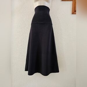 MM Lafleur Navy Harlem Skirt Size S Excellent Condition
